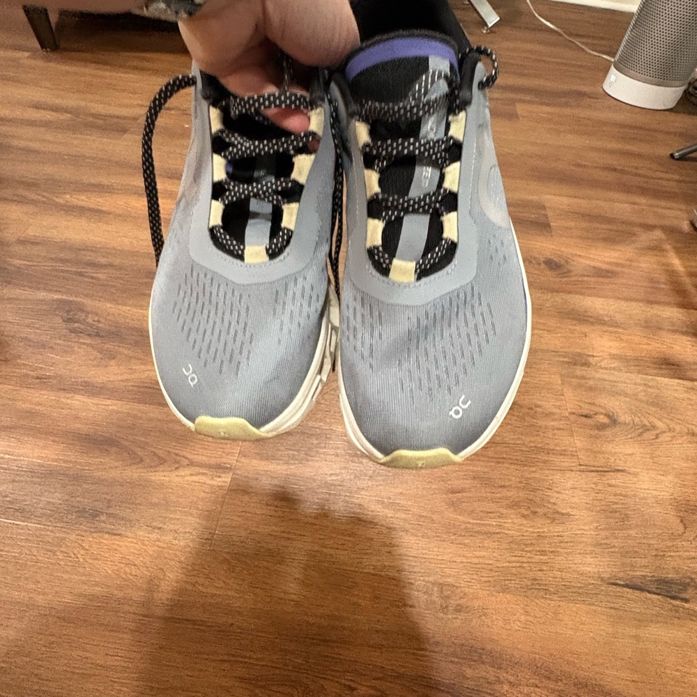 On Cloud Running Women’s Cloudmonster Running Sho… - image 5